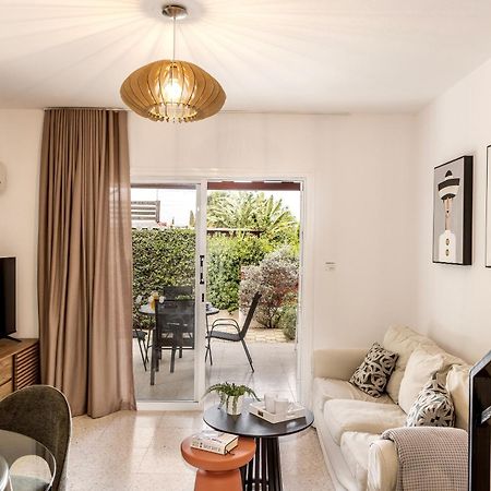 Larnaca Villa Marina Meneou Bagian luar foto