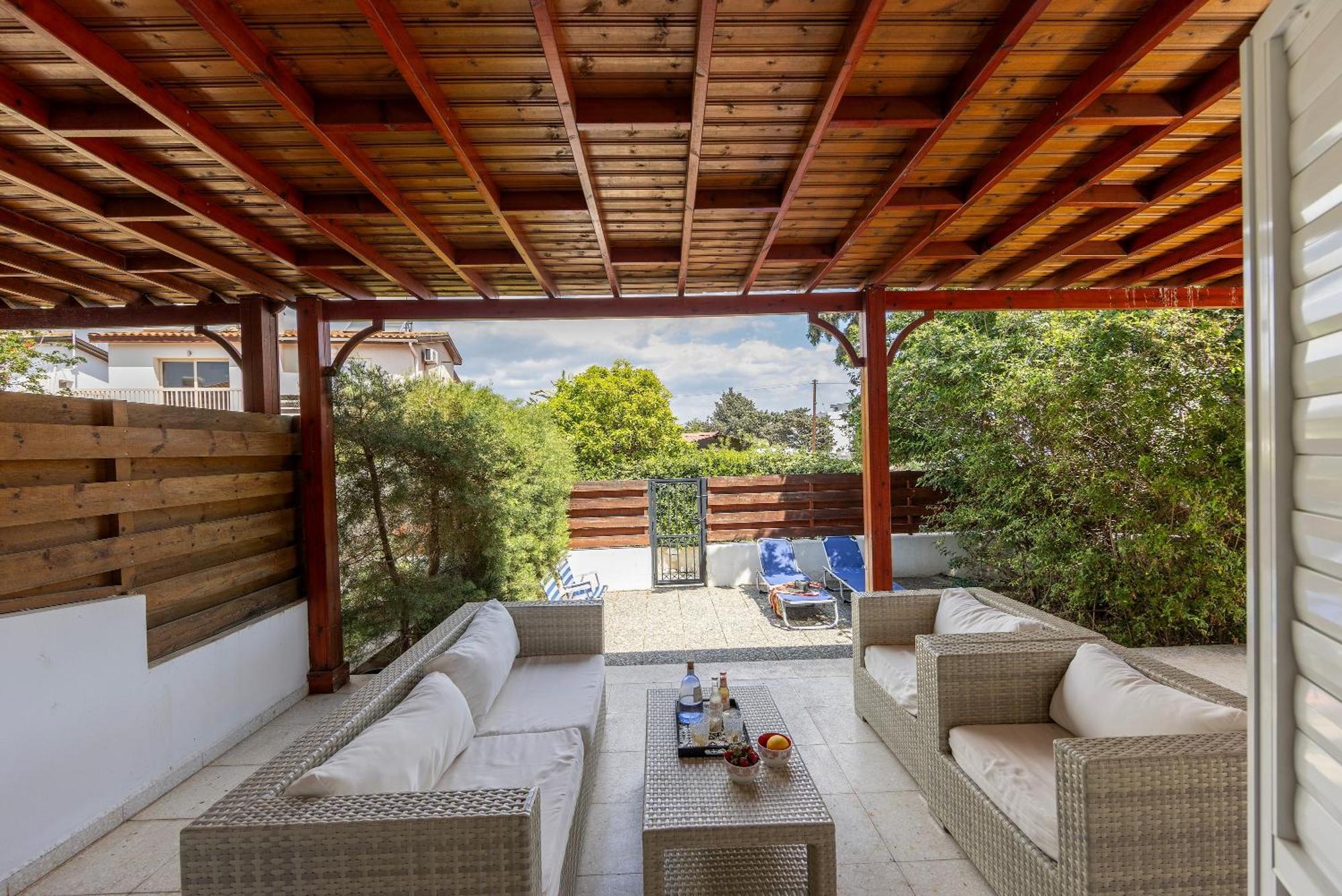 Larnaca Villa Marina Meneou Bagian luar foto