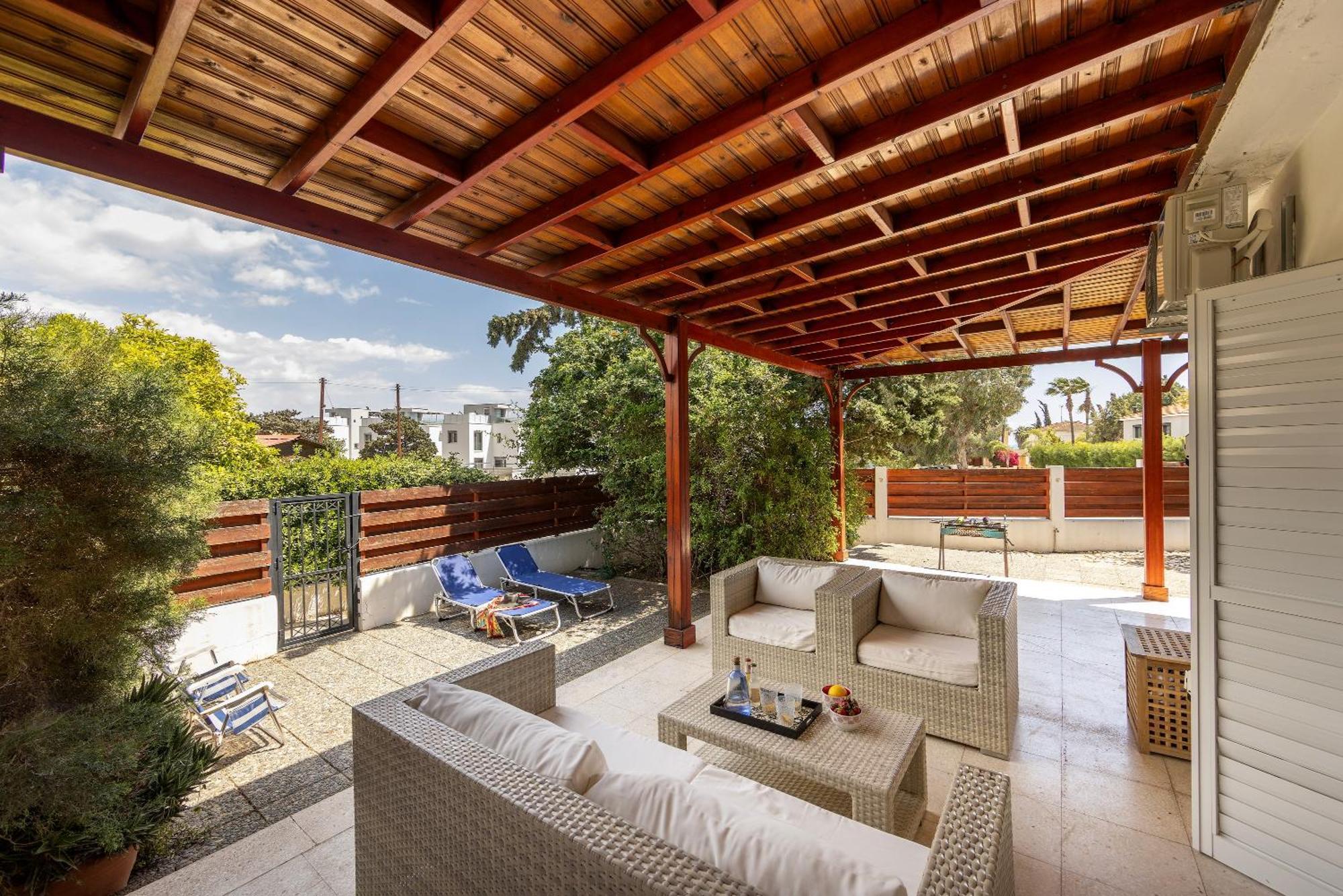 Larnaca Villa Marina Meneou Bagian luar foto