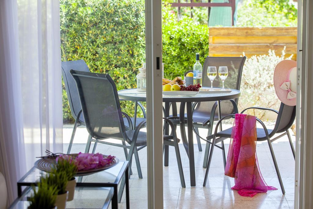 Larnaca Villa Marina Meneou Bagian luar foto