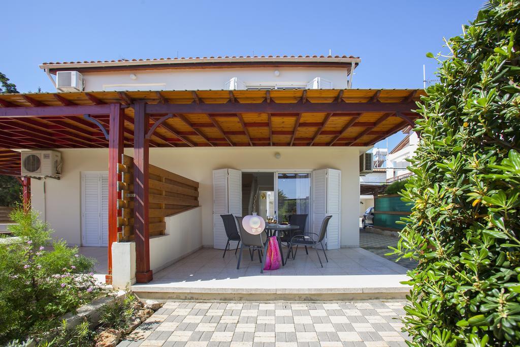 Larnaca Villa Marina Meneou Bagian luar foto