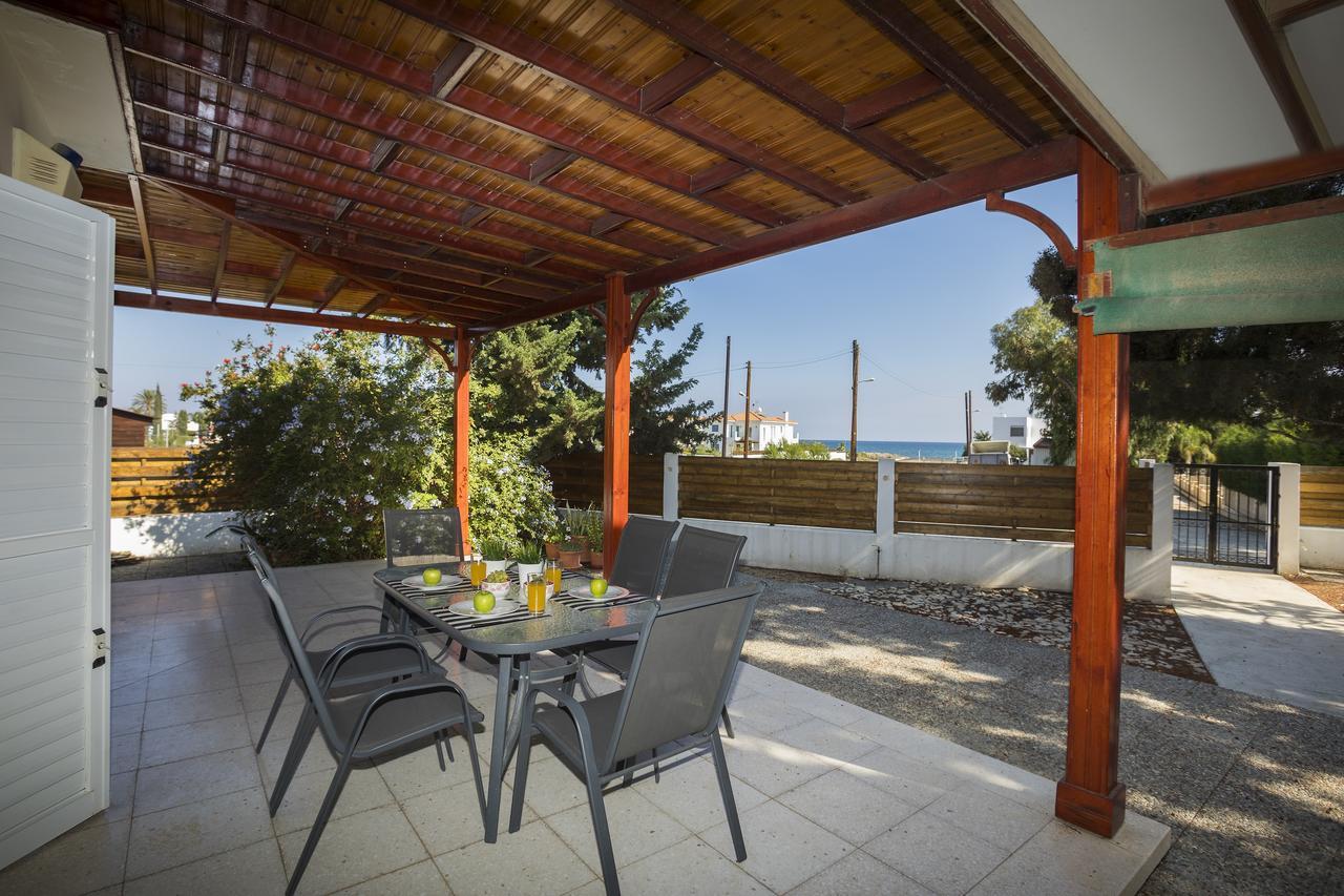 Larnaca Villa Marina Meneou Bagian luar foto