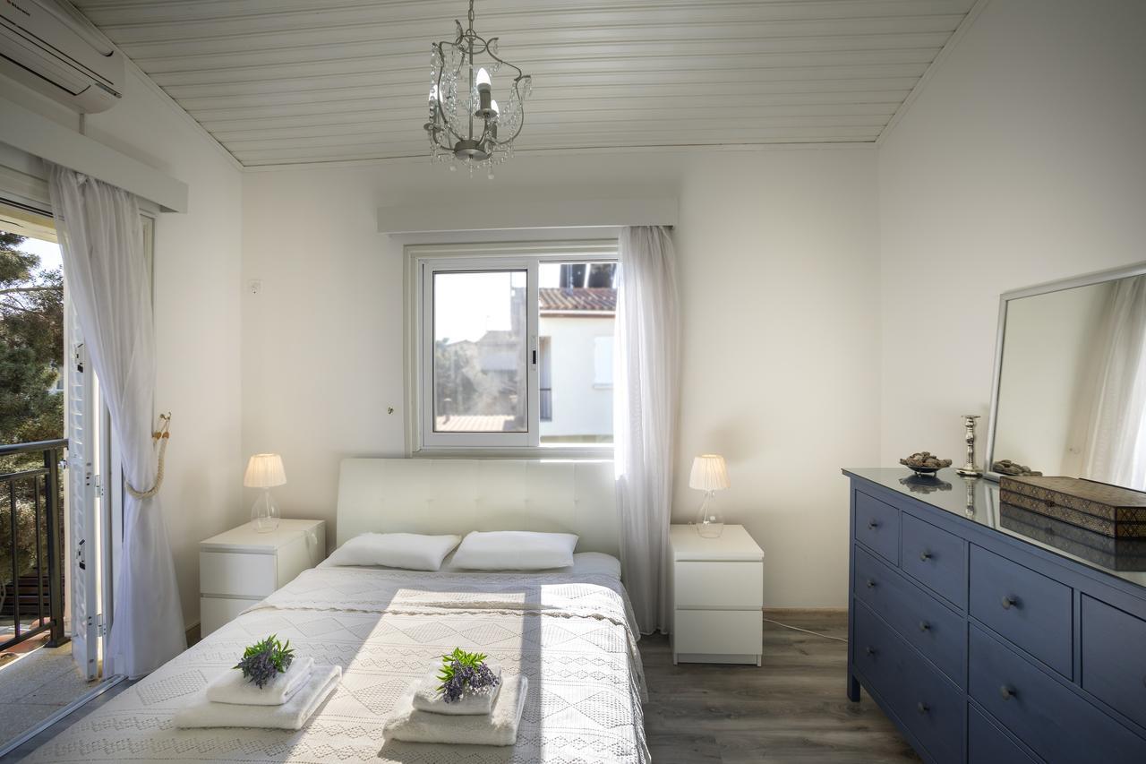 Larnaca Villa Marina Meneou Bagian luar foto